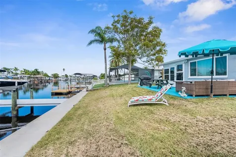 12535 3rd Isle Hudson FL 34667