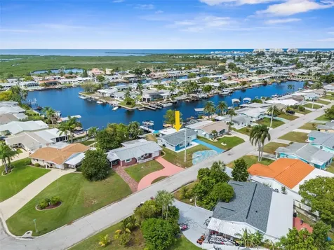 12535 3rd Isle Hudson FL 34667