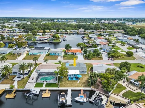 12535 3rd Isle Hudson FL 34667
