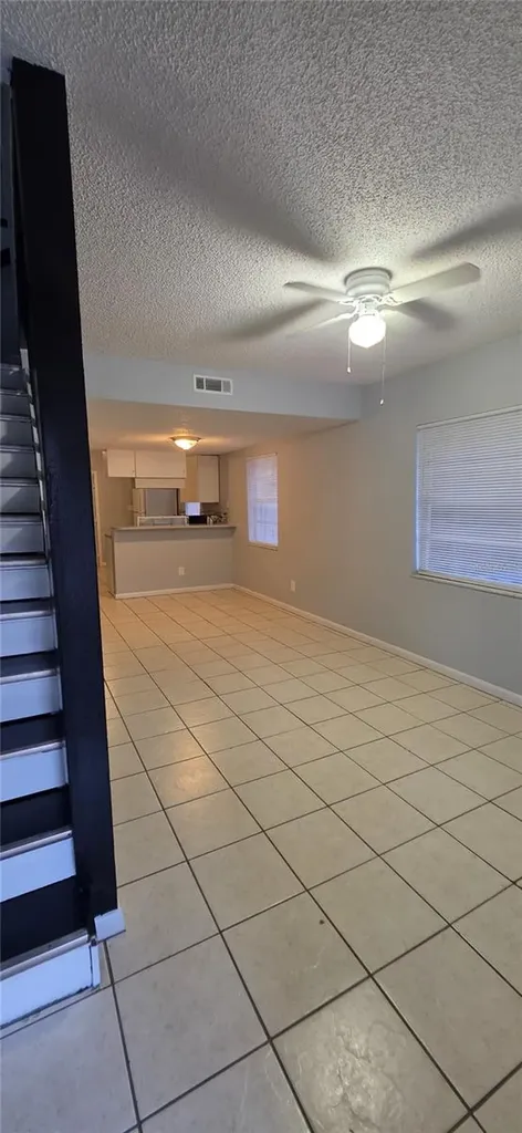 10225 N Ojus Drive Tampa FL 33617
