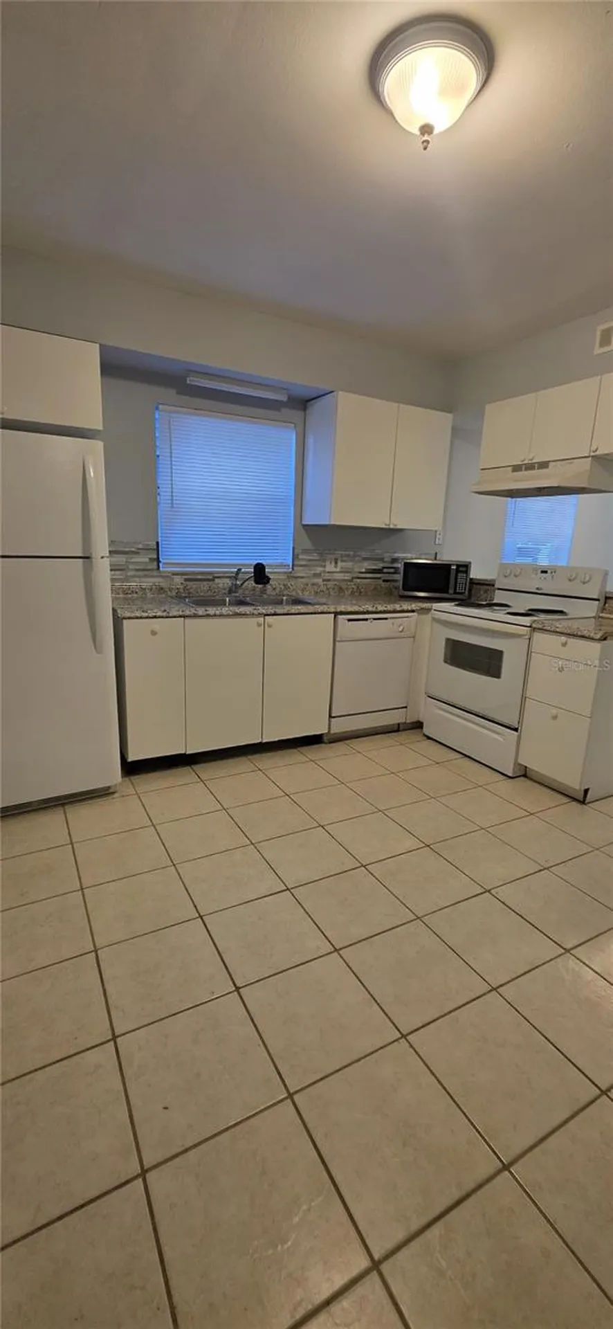 10225 N Ojus Drive Tampa FL 33617