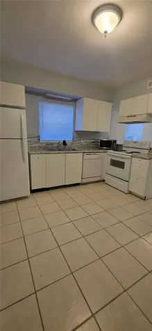 10225 N Ojus Drive Tampa FL 33617