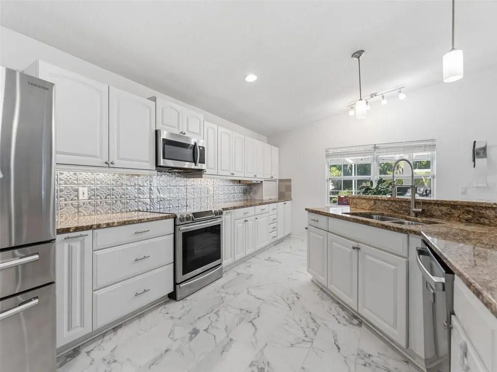 6640 Winding Oak Drive Tampa FL 33625