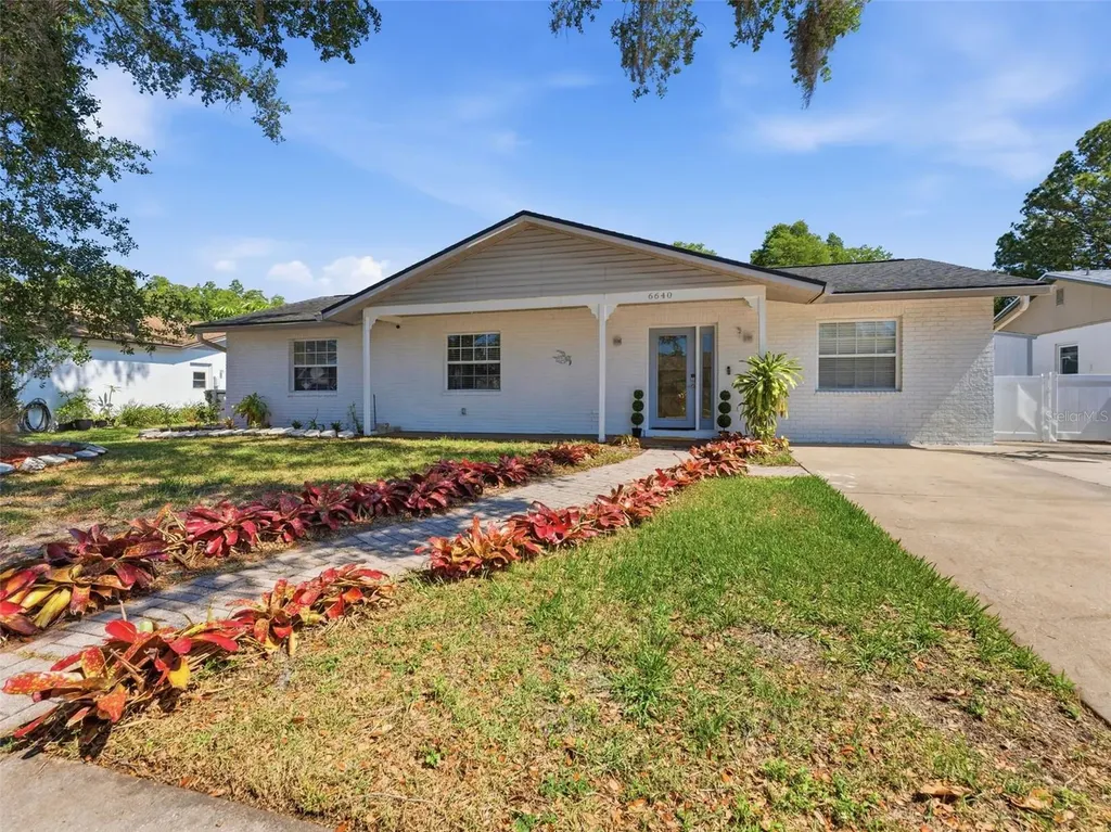 6640 Winding Oak Drive Tampa FL 33625