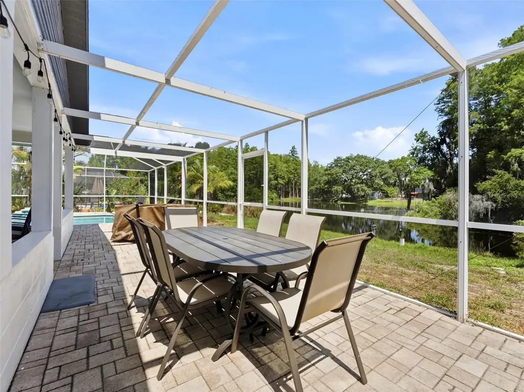 6640 Winding Oak Drive Tampa FL 33625