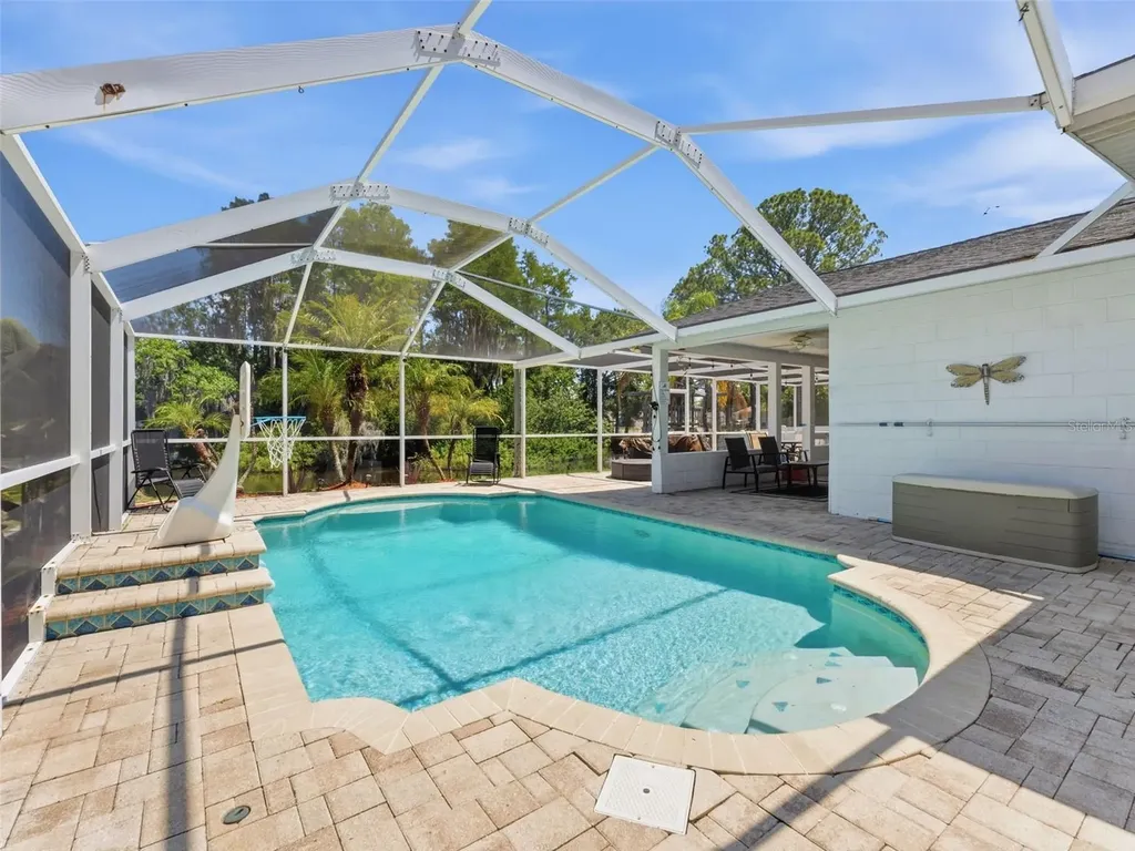 6640 Winding Oak Drive Tampa FL 33625