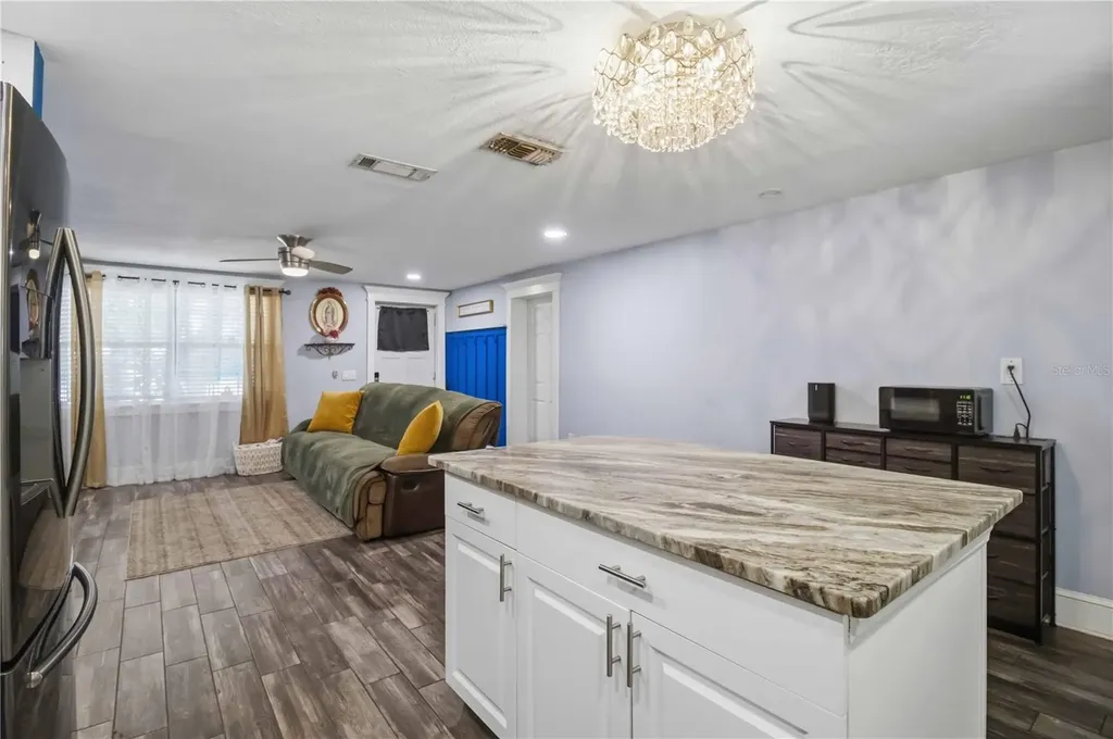 5727 11th Street E Bradenton FL 34203