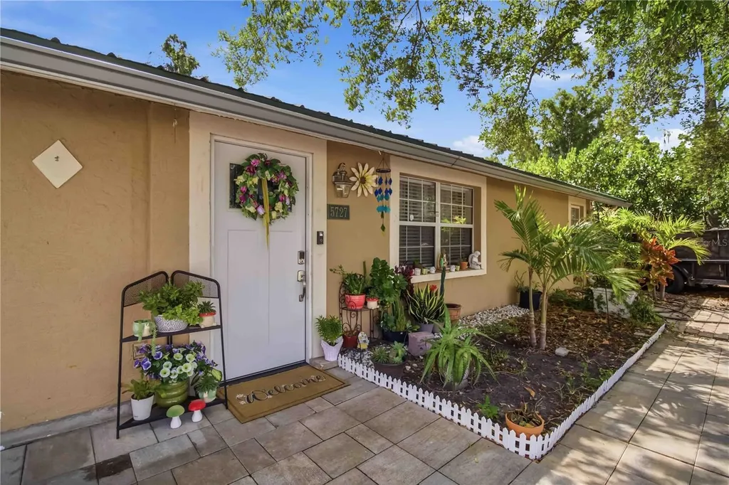 5727 11th Street E Bradenton FL 34203