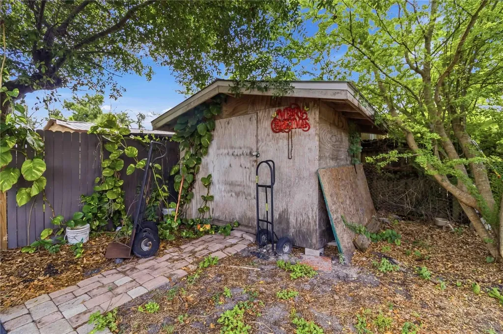 5727 11th Street E Bradenton FL 34203