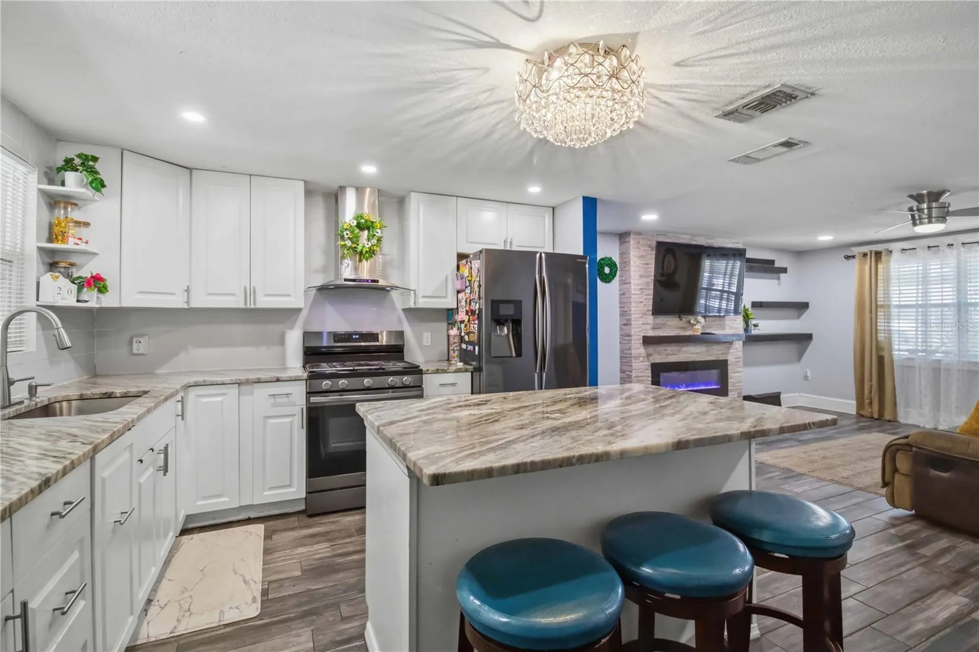 5727 11th Street E Bradenton FL 34203