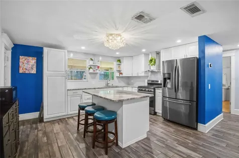 5727 11th Street E Bradenton FL 34203