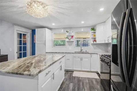 5727 11th Street E Bradenton FL 34203