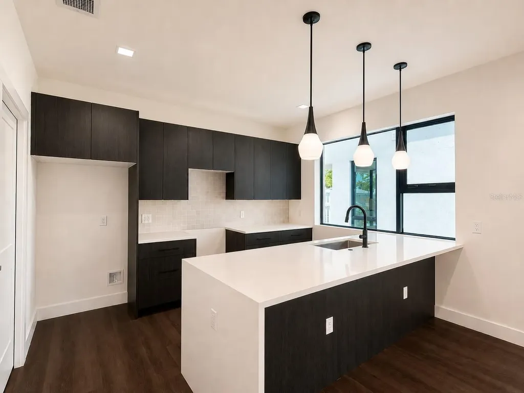 100 36th Street N St Petersburg FL 33713
