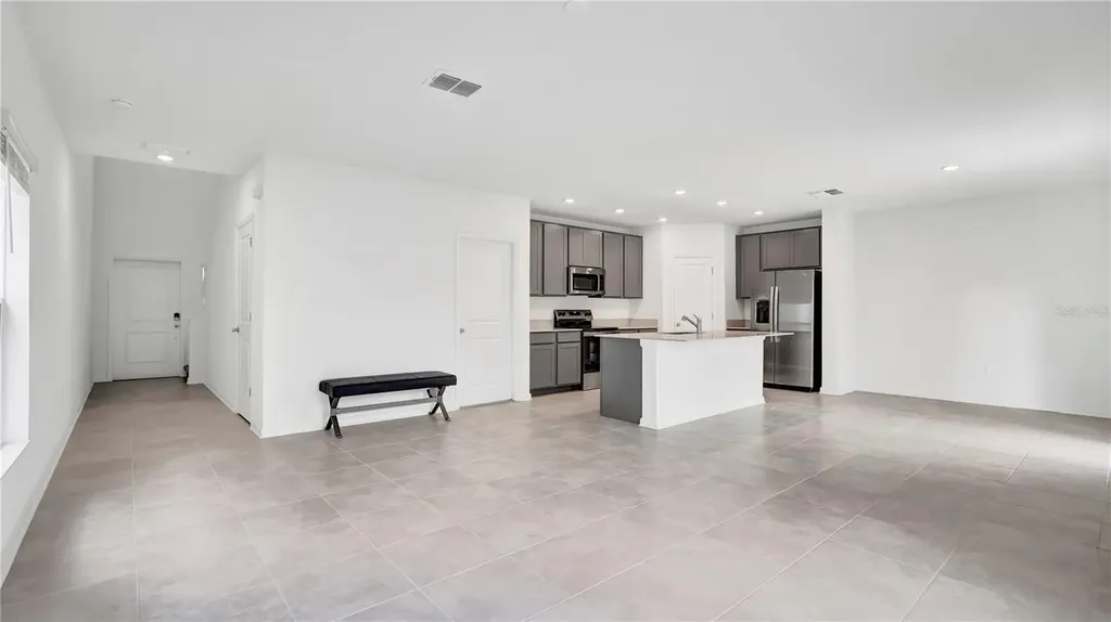 1713 White Water Court Davenport FL 33837