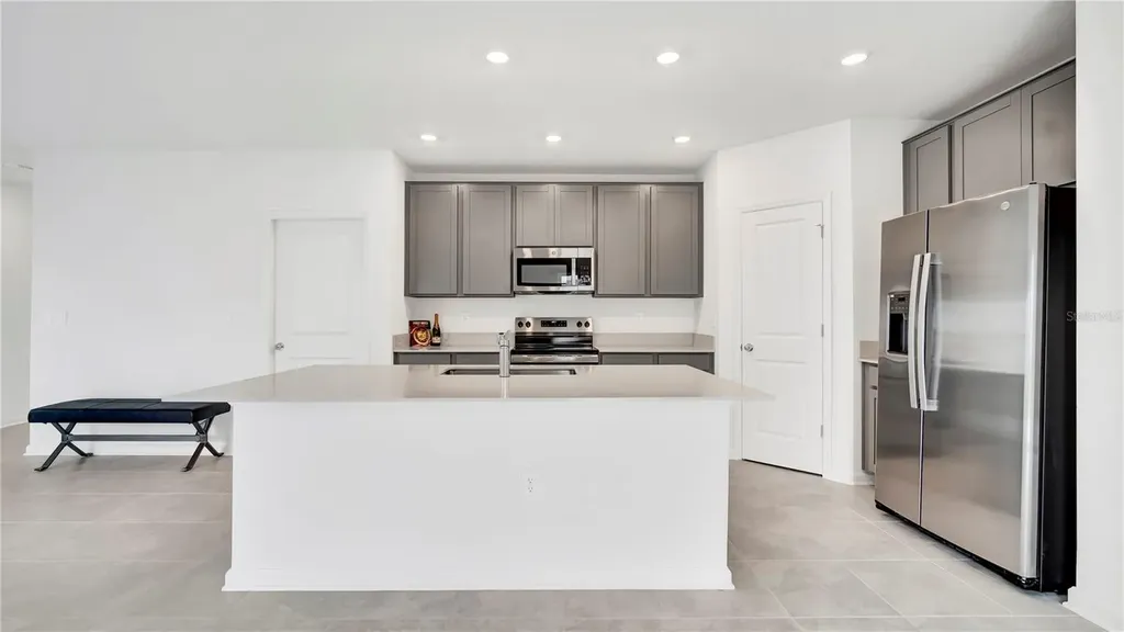 1713 White Water Court Davenport FL 33837