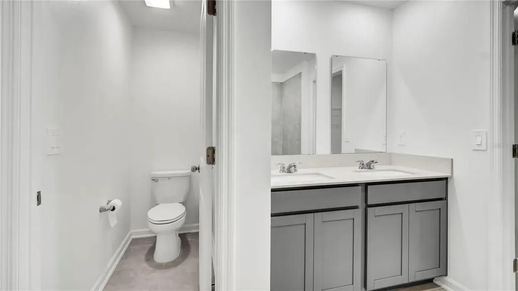 1713 White Water Court Davenport FL 33837