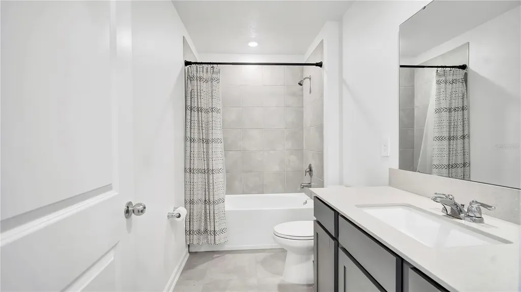 1713 White Water Court Davenport FL 33837