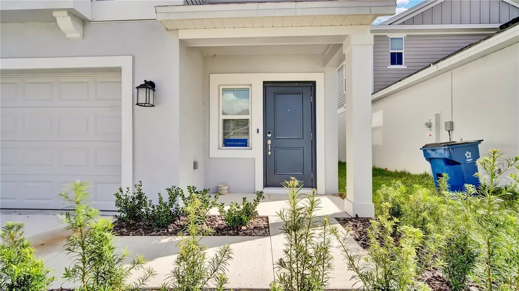 1713 White Water Court Davenport FL 33837