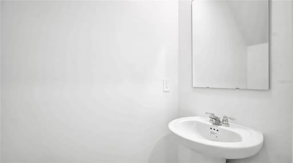 1713 White Water Court Davenport FL 33837