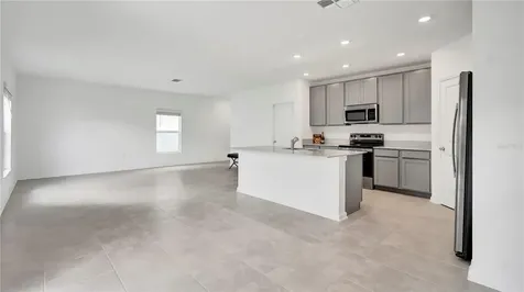 1713 White Water Court Davenport FL 33837