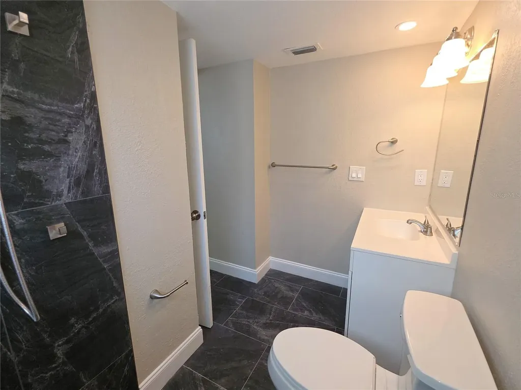 8990 123rd Way Seminole FL 33772