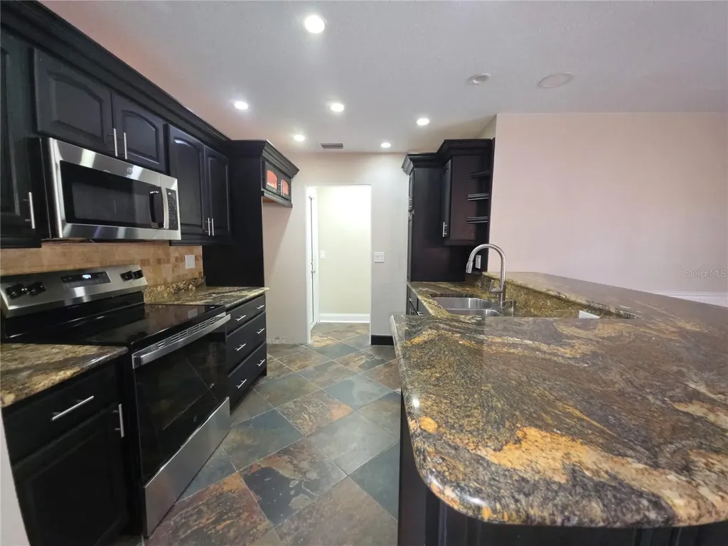 8990 123rd Way Seminole FL 33772