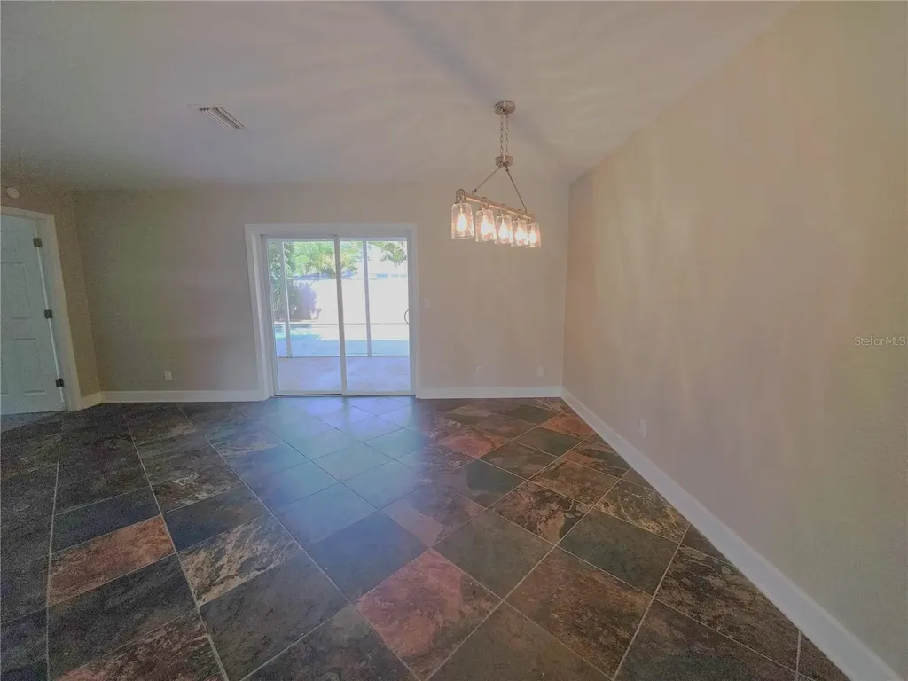 8990 123rd Way Seminole FL 33772