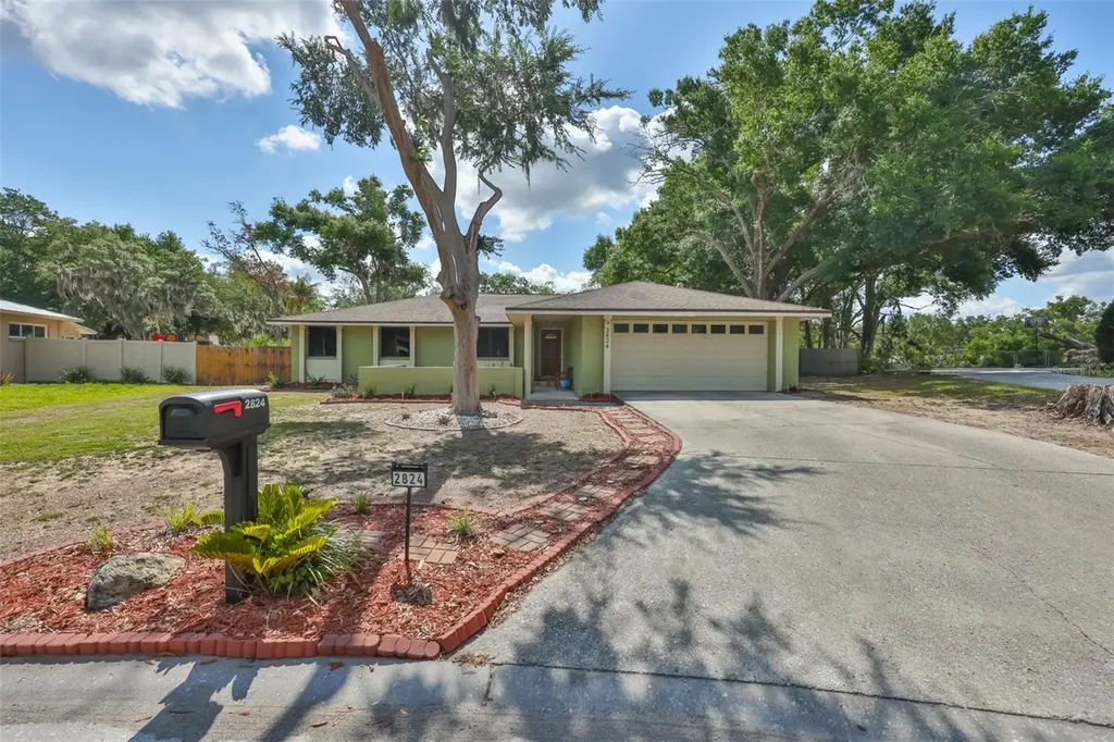 2824 Bellwood Drive Brandon FL 33511