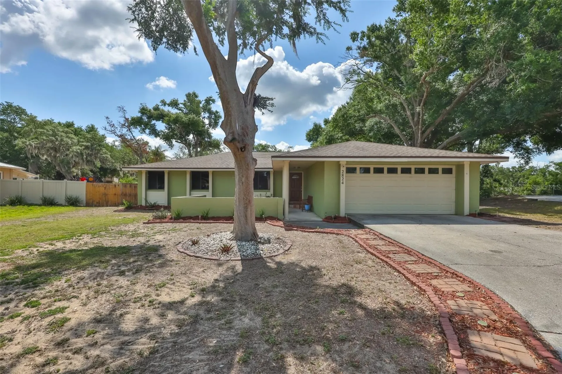2824 Bellwood Drive Brandon FL 33511