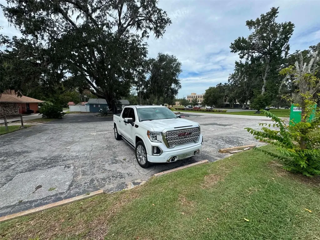 705 Benton Avenue Brooksville FL 34601