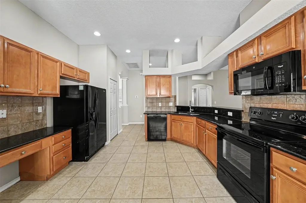 15950 Leatherleaf Lane Land O Lakes FL 34638