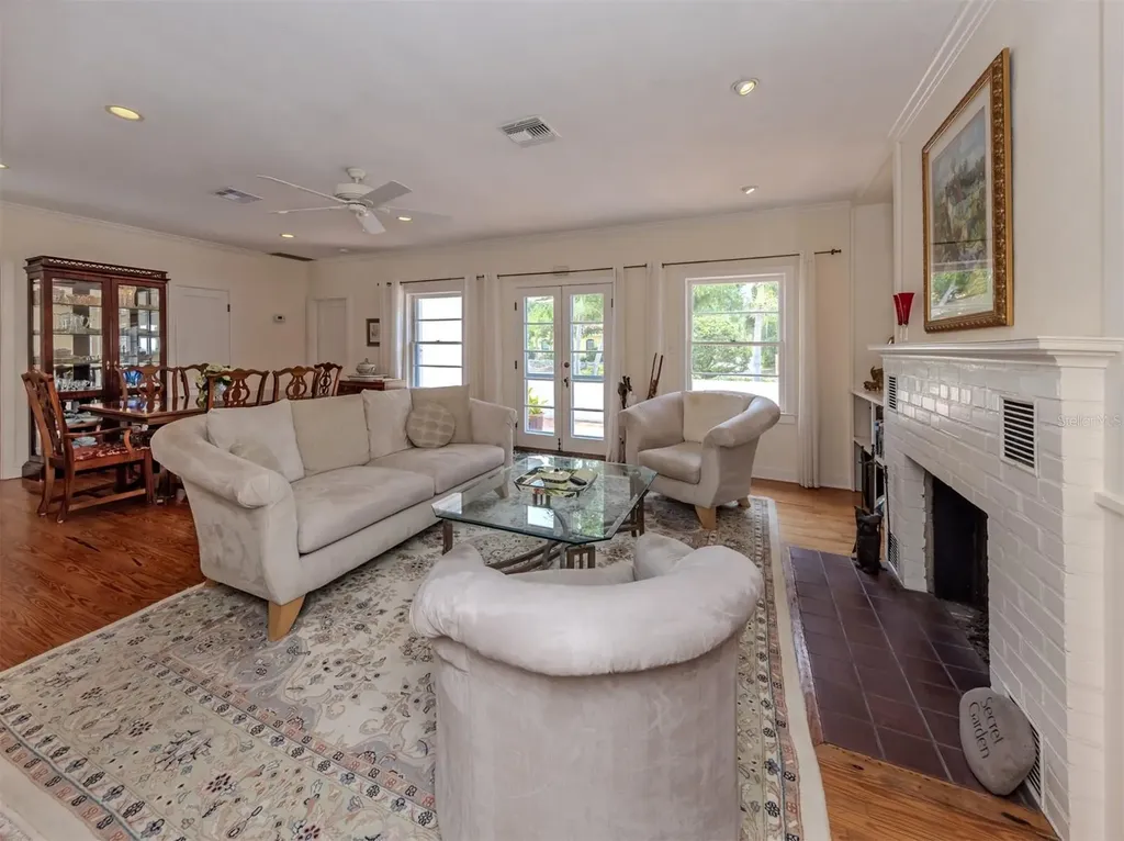 628 Granada Avenue Venice FL 34285