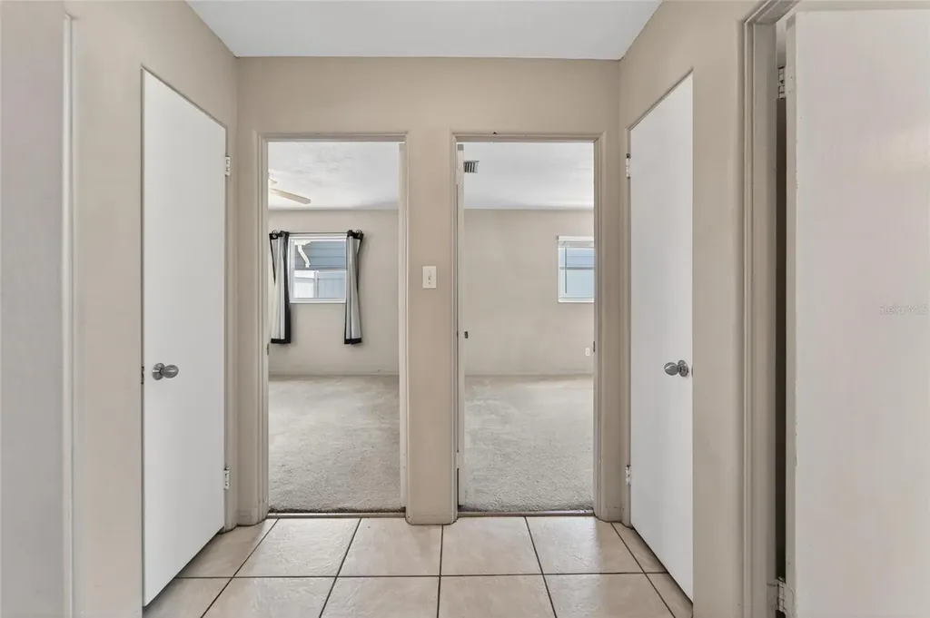 6670 26th Way N St Petersburg FL 33703