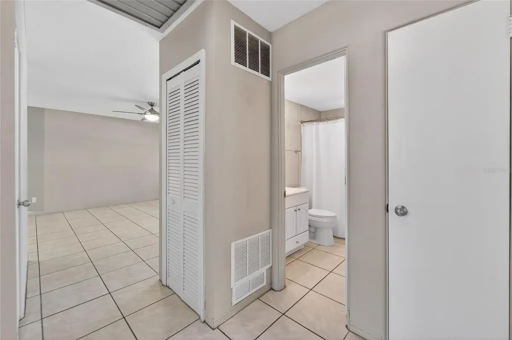 6670 26th Way N St Petersburg FL 33703