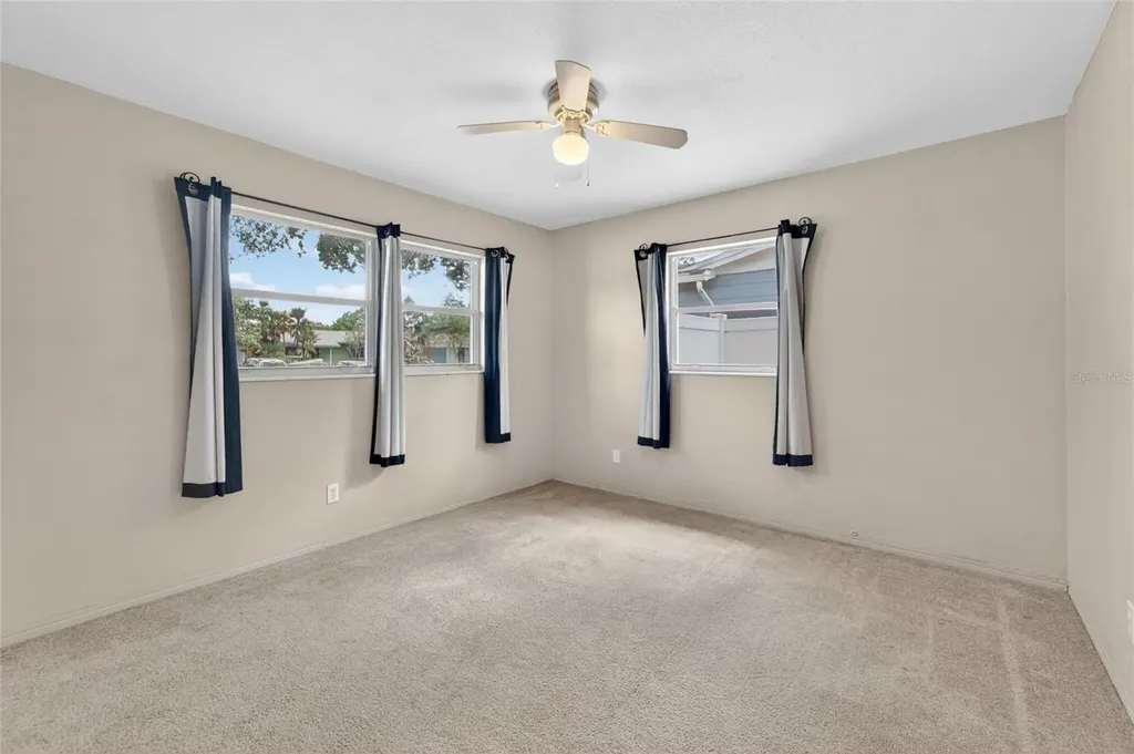6670 26th Way N St Petersburg FL 33703