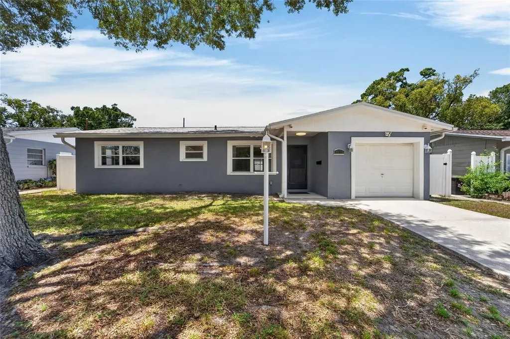 6670 26th Way N St Petersburg FL 33703