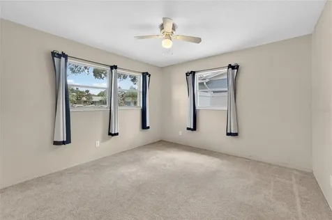 6670 26th Way N St Petersburg FL 33703