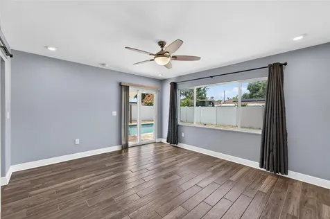 6670 26th Way N St Petersburg FL 33703