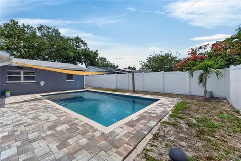 6670 26th Way N St Petersburg FL 33703