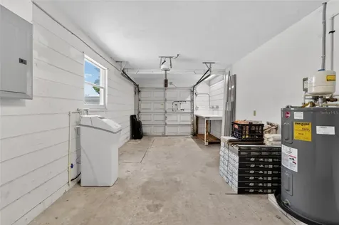 6670 26th Way N St Petersburg FL 33703