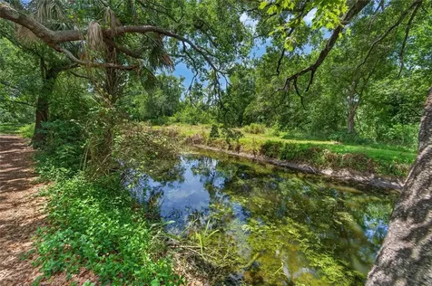 6670 26th Way N St Petersburg FL 33703