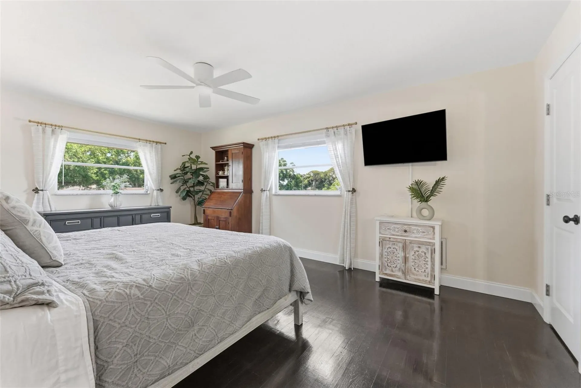 2701 67th Way N St Petersburg FL 33710