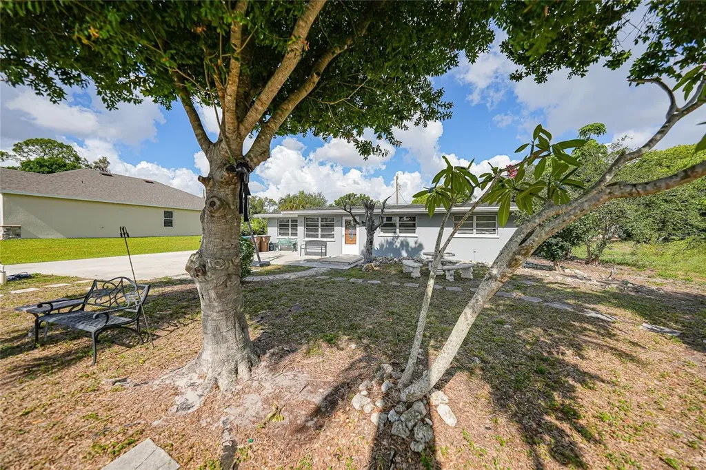 1201 Alabar Lane Cape Coral FL 33909