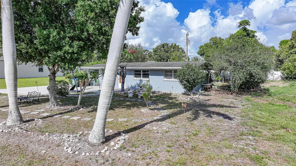 1201 Alabar Lane Cape Coral FL 33909