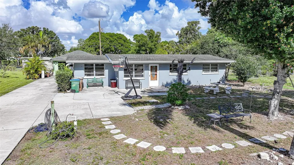 1201 Alabar Lane Cape Coral FL 33909