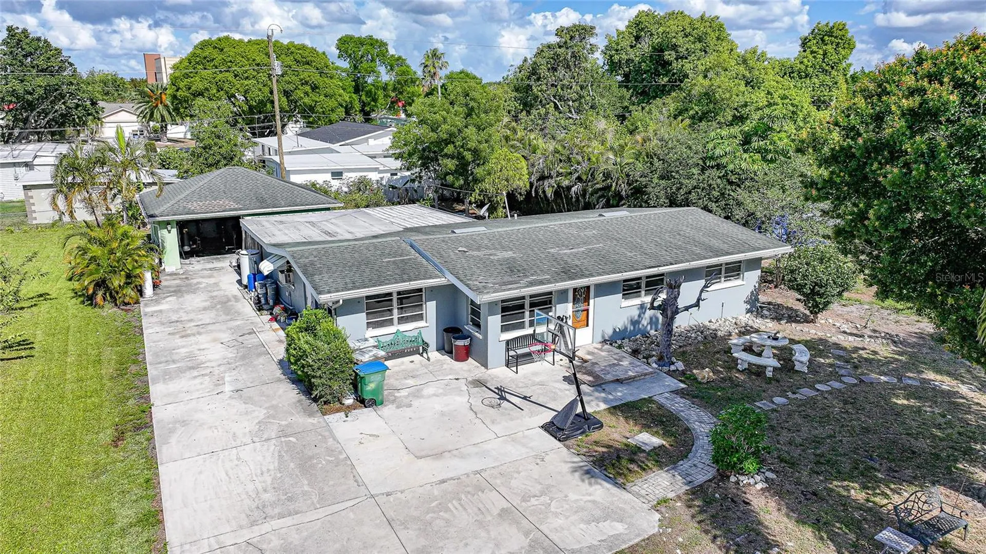 1201 Alabar Lane Cape Coral FL 33909