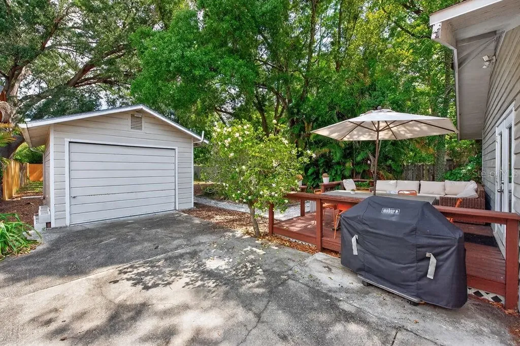 413 W North Bay Street Tampa FL 33603