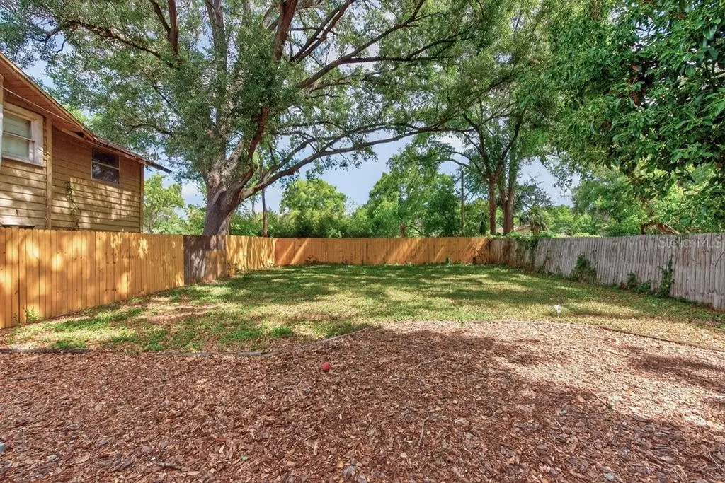 413 W North Bay Street Tampa FL 33603