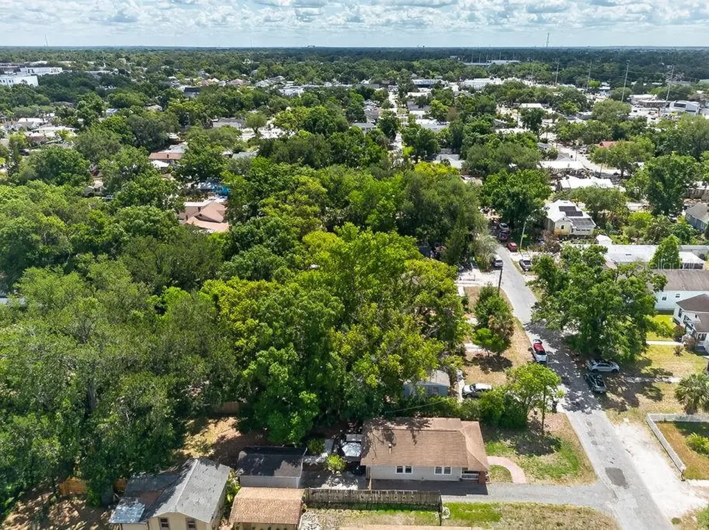 413 W North Bay Street Tampa FL 33603
