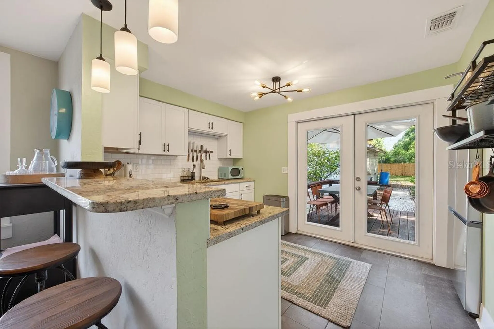 413 W North Bay Street Tampa FL 33603